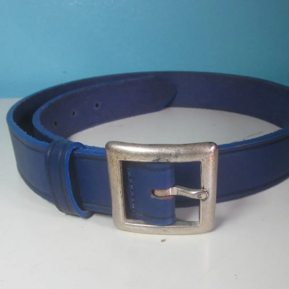 Gap Blue Leather Belt  Solid Brass Buckle  Fits 27